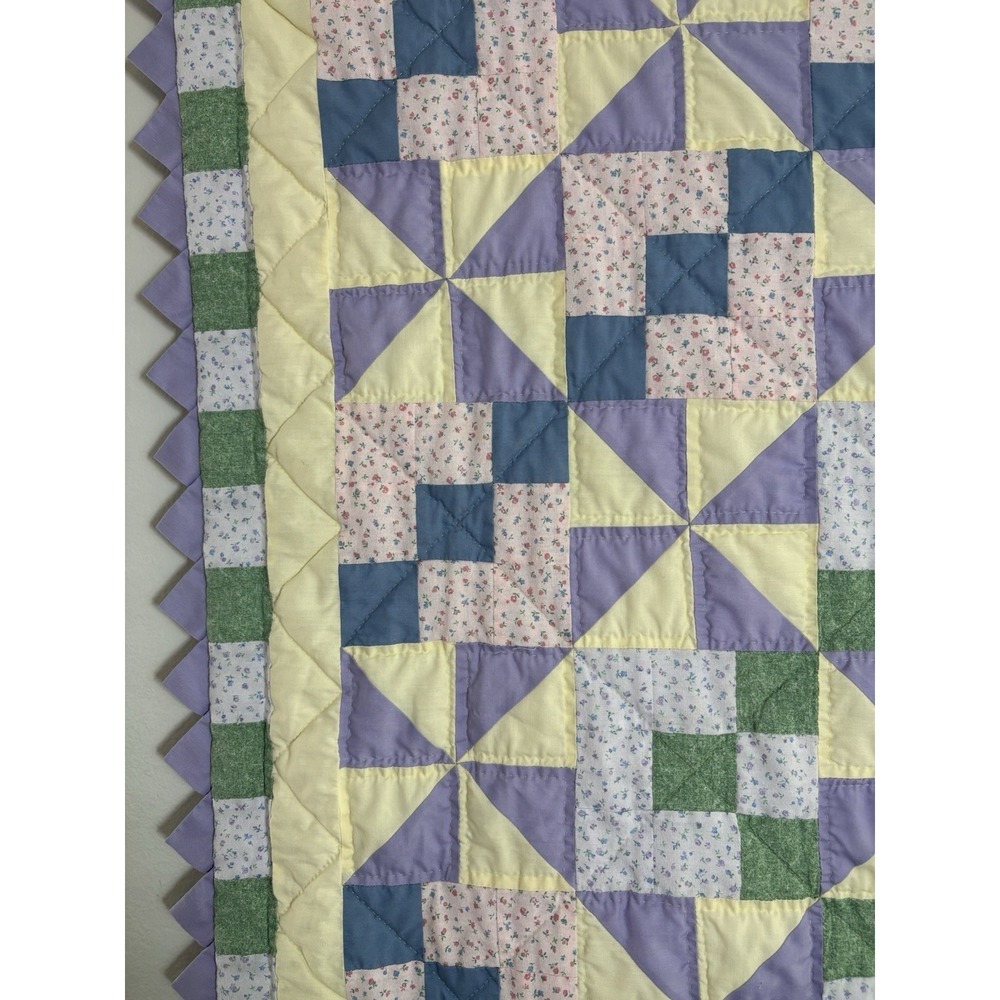 Handmade Baby Quilt Checkered Soft‎ Colors Triangle Border ~35"x46" - Picture 2 of 7